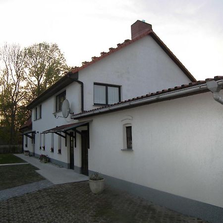Ferienwohnung Im Haus Lutow Екстериор снимка